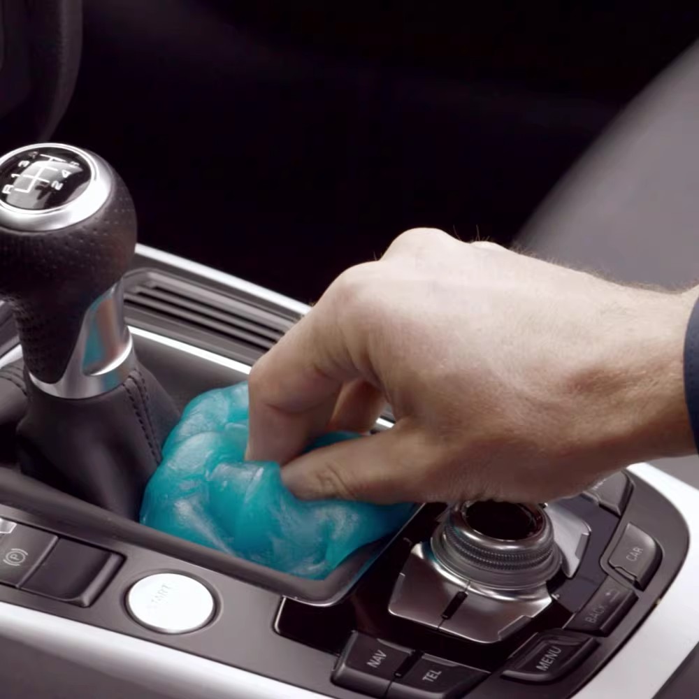 Cleaning gel for car interiors - đánh giá và giá Dirt Brush Interior